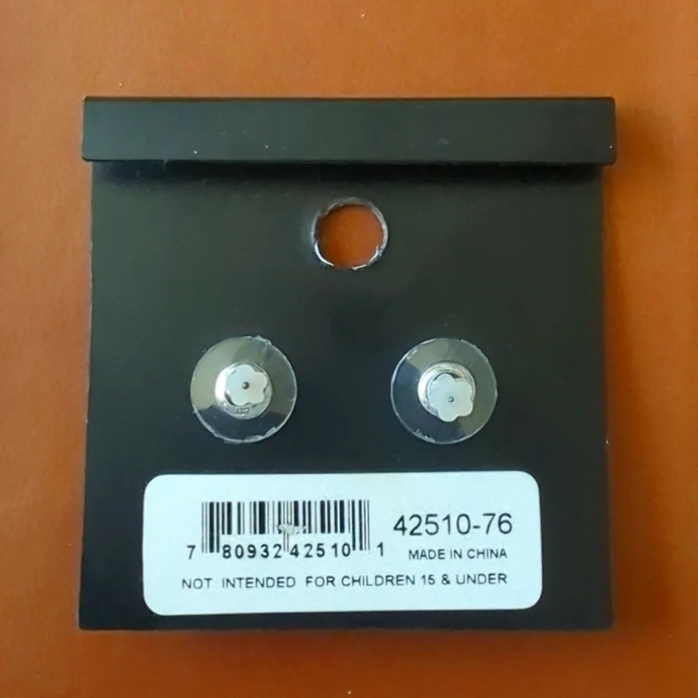 NIP Stainless Steel Howards Stud Buds Silver Star Earrings - Picture 2 of 2